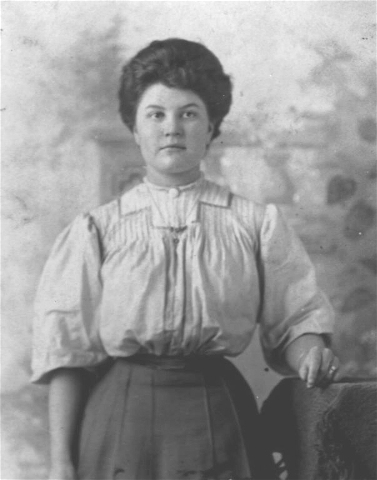 Florence (Main) Milledge as a young woman
